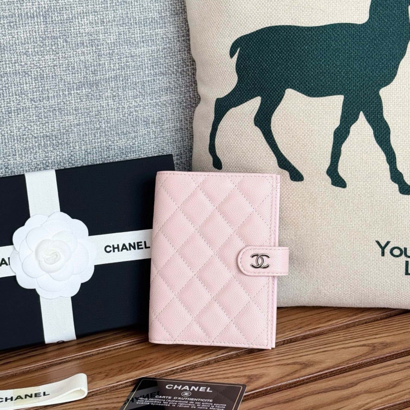 Ch**el wallet purse